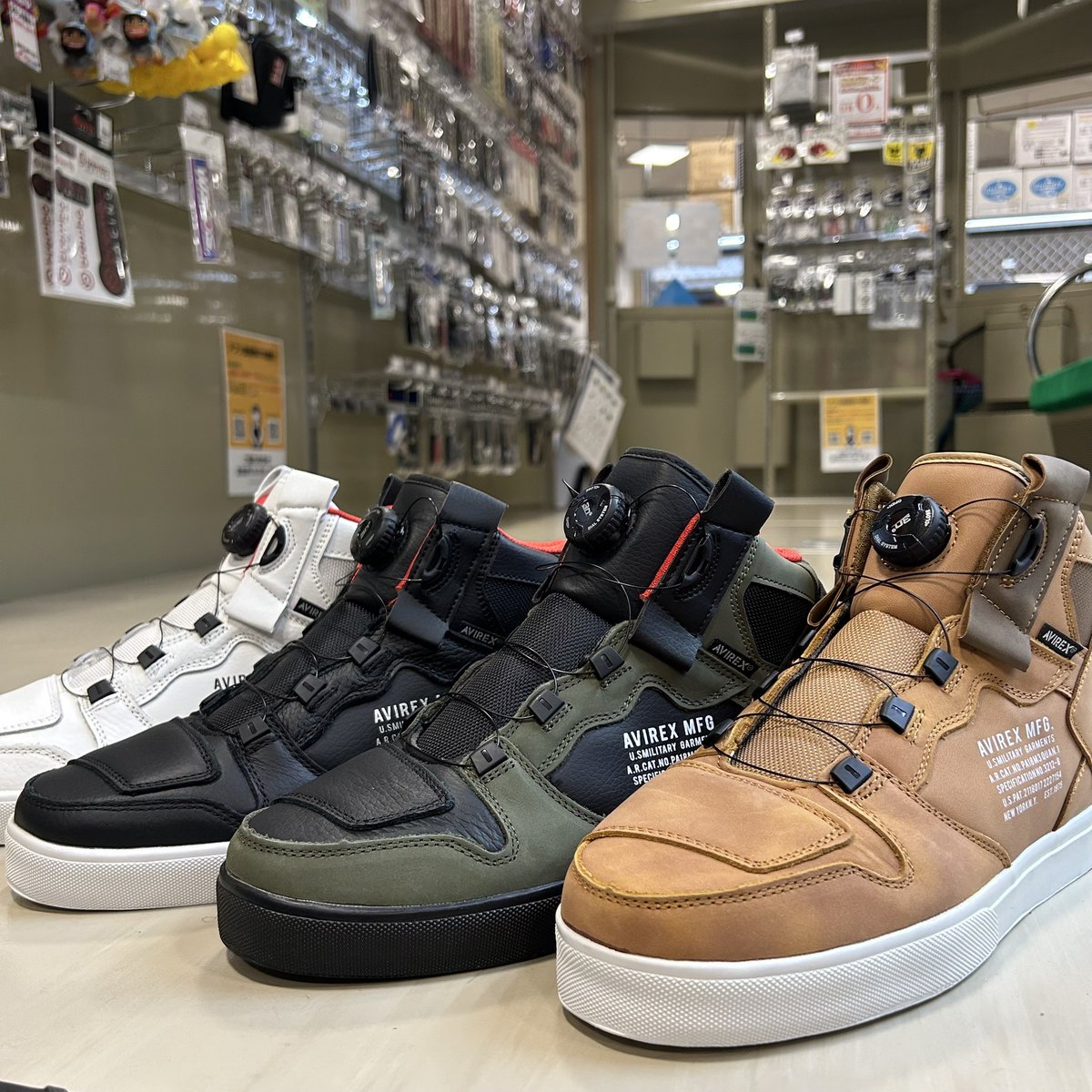 rico_hiroshima_'s tweet image. #AVIREX #DICTATOR 再入荷です😎

BOAシステム搭載で脱ぎ履きラクラク✨
普段履きにも使いやすいデザインが👍

#ライコランド #ライコ広島 
#アビレックス #ディクテイター