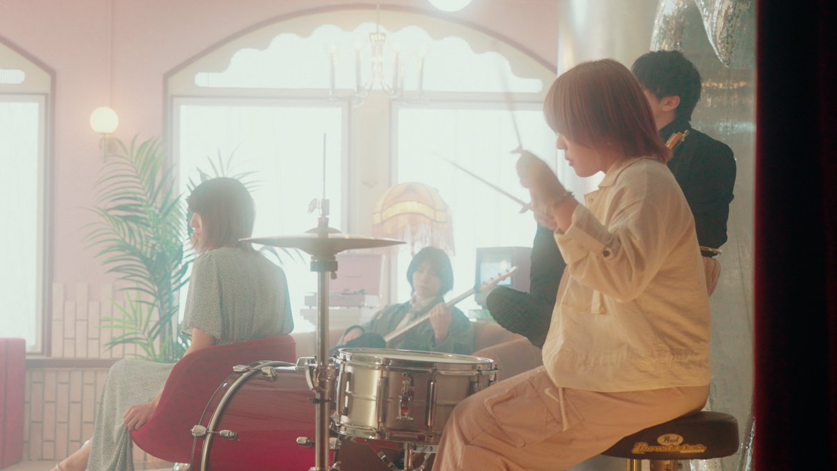 the Enma.「ヒロイン」
MV監督・撮影・編集しました

“性転換手術を終えて歌われる新しいドラマの始まりを ”

Vo.心春さんだからこそ歌える愛のある歌🎙️
新たなメンバー(Ba.柴崎帆貴)も加わり、新たな一歩となる音をぜひ！