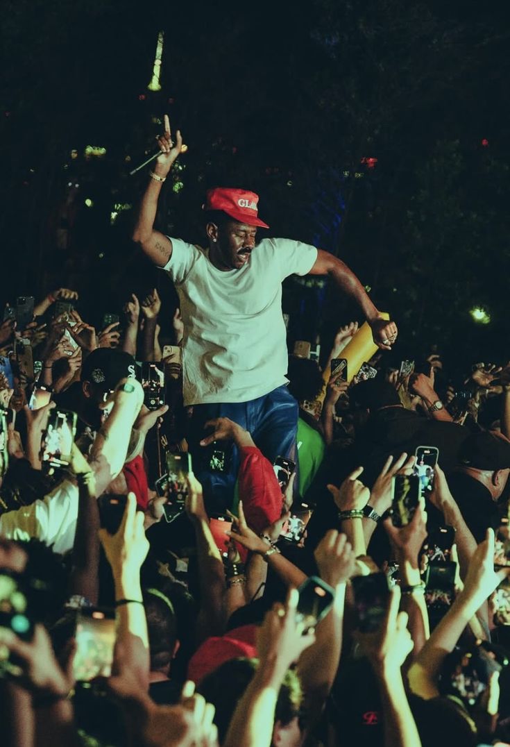 lone (@alethecreatoor) on Twitter photo 