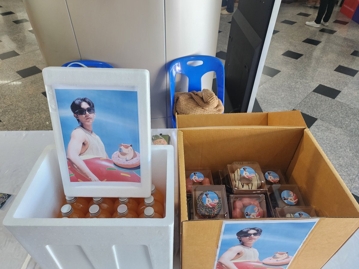 NetOfficialTH's tweet image. ˚◞♡ 𝐁𝐋𝐎𝐎𝐃 𝐃𝐎𝐍𝐀𝐓𝐈𝐎𝐍 🩸
— #LoveandSharewithNetY3

พี่ ๆ ท่านไหนร่างกายพร้อมใจพร้อมมาร่วมบริจาคเลือดกับพวกเราได้นะคะ ขอบคุณขนมและน้ำสุดอร่อย และอย่าลืมแวะมาหยิบ Giveaway น่ารัก ๆ กลับไปด้วยนะคะ ~ 🫶🏻💖

ชาว #HAPPINET…