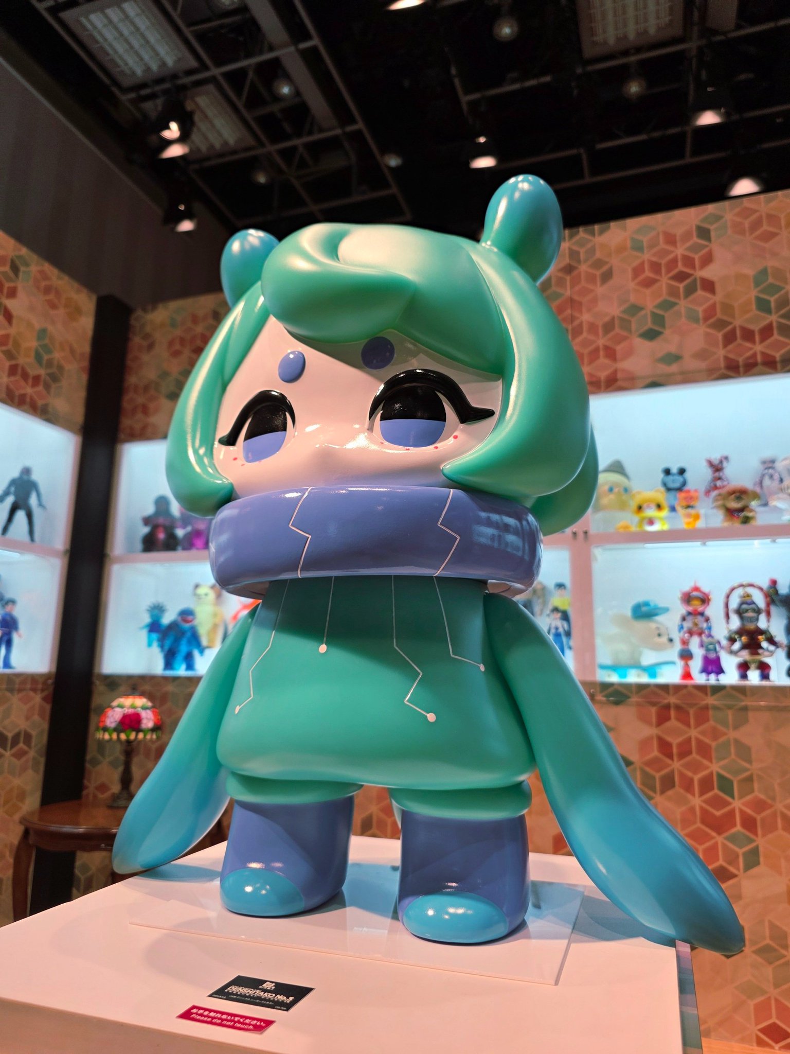 【ローザ】まっきっきのにっこりたこちゃん形オルゴナイト☆他３点 切株付 幸せを呼ぶオルゴナイト 猫ちゃん♡マダガスカル産ローズ