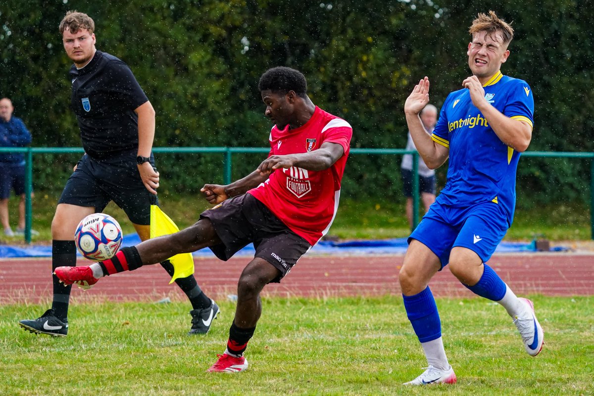 NickGerrard's tweet photo. Photos from @RemycaUtd v @barlickfc 
@nwcfl @SFTO_pod @OffThePark_ @outside_box_14 
#nonleague #football  #remy #remyca https://t.co/SiyGWw8B2d