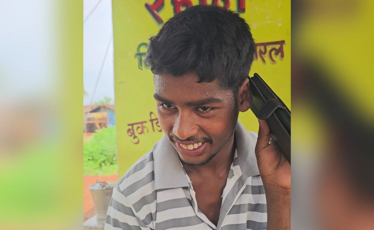 A guy from Chhattisgarh purchased a new sim which turned out to be Rajat Patidar's old number.

- He received calls from Virat Kohli and AB De Villiers, but after Patidar informed the Police, the man returned the sim.