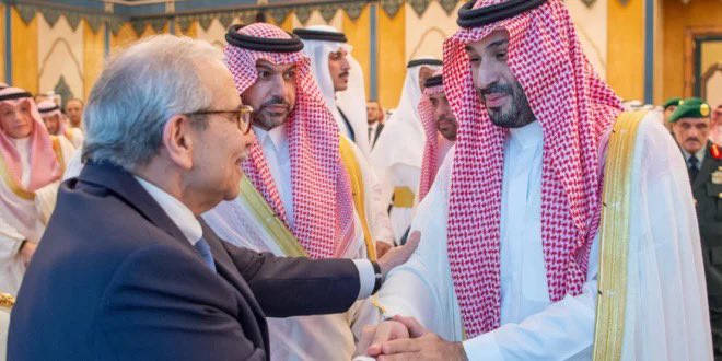 الرئيس نواف سلام حيطو مش واطي
ولا يظنن أحد أنه متروك
نحن كلنا أهله وناسه
ومن يتطاول عليه يتطاول علينا جميعًا
فلا تلعبوا بالنار