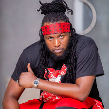 The best Zim dancehall collaboration🔥 Winky D x Guspy Warrior - Buss Di Shot🎶 Name any better collab than this.