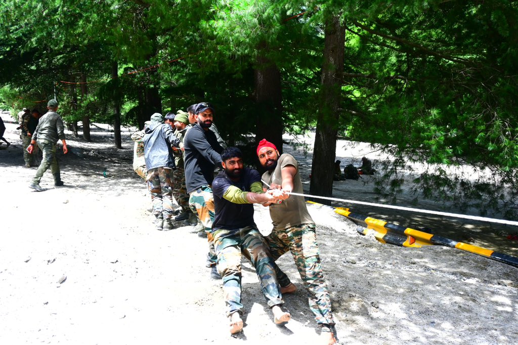 ndmaindia's tweet photo. 🌉 When roads vanish, #IndianArmy Combat Engineers build their own.
A 330-ft aerial cableway now links Lower Harsil to Dharali, replacing a route lost to the cloudburst. Heavy stores & equipment are moving again — powering #UttarakhandRescue forward. #JointOps https://t.co/W7wVJTYvtv