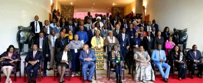 PositiveEyeZimbabwe 🇿🇼 (@positiveeyezim) on Twitter photo MICE Tourism Surge Marks Zimbabwe’s SADC Chairmanship as a Catalyst for Vision 2030 Growth
positiveeyenews.co.zw/2025/08/10/mic…
<a href="/MOTHI_ZIMBABWE/">Min of Tourism and Hospitality Industry Zimbabwe</a> <a href="/BarbaraRwodzi/">Barbara Rwodzi</a> <a href="/ZtaUpdates/">Zimbabwe Tourism Authority</a> <a href="/Zim_Vision2030/">Vision 2030</a> MICE Tourism Surge Marks Zimbabwe’s SADC Chairmanship as a Catalyst for Vision 2030 Growth
positiveeyenews.co.zw/2025/08/10/mic…
<a href="/MOTHI_ZIMBABWE/">Min of Tourism and Hospitality Industry Zimbabwe</a> <a href="/BarbaraRwodzi/">Barbara Rwodzi</a> <a href="/ZtaUpdates/">Zimbabwe Tourism Authority</a> <a href="/Zim_Vision2030/">Vision 2030</a>