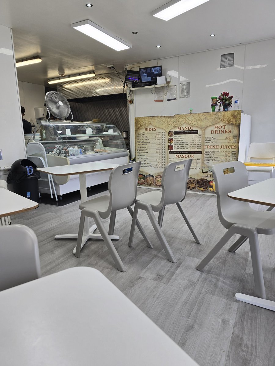 Latest post, up on the blog, takes a look at the great value mandi on offer at Kingdom of Sheba. Something a bit different from the plethora of chains down the Bay
solicitingflavours.com/2025/08/10/a-r…