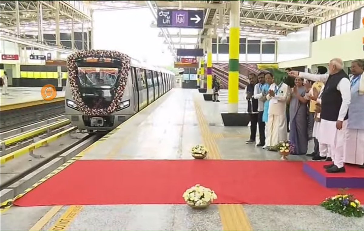 rakshithgowda06's tweet image. PM Narendra Modi flagged off the much-awaited #YellowLine of the #NammaMetro from R.V. Road to Bommasandra.
@NewIndianXpress @XpressBengaluru