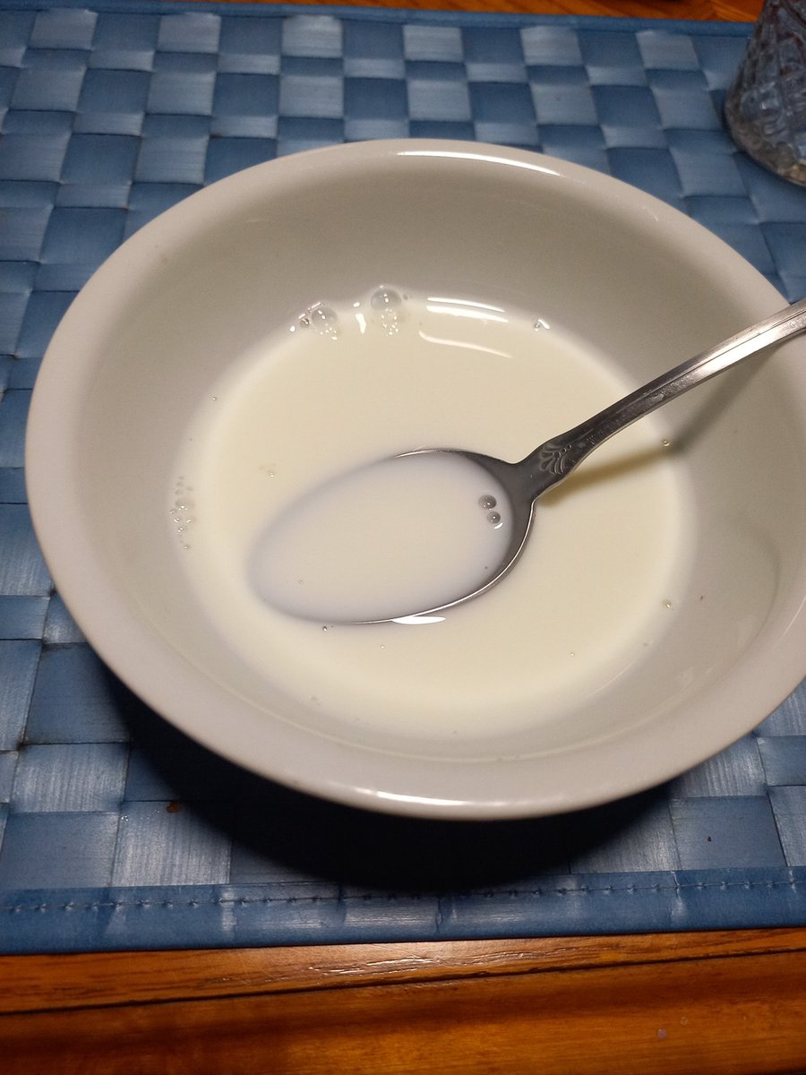Idk why, but i decided to drink milk like this... wtf 😅