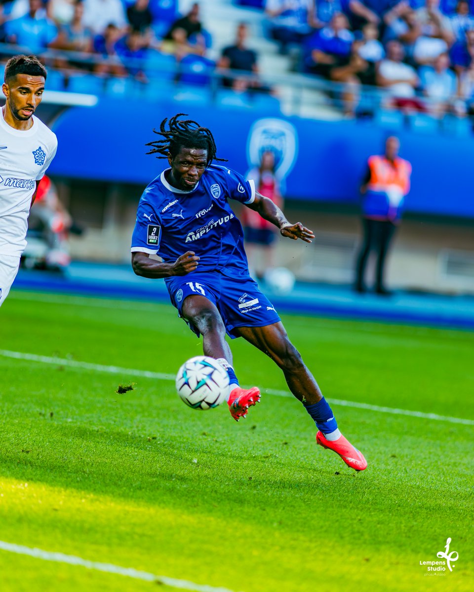 SOTTAS2's tweet photo. Les photos du match Estac Grenoble sont dispos avec le boss @LempensStudio. Ça se passe sur https://t.co/IBzNTJtMvM #Estacgf38 #Estac #Troyes #Aube #Ligue2 https://t.co/NX6TJtoVOY