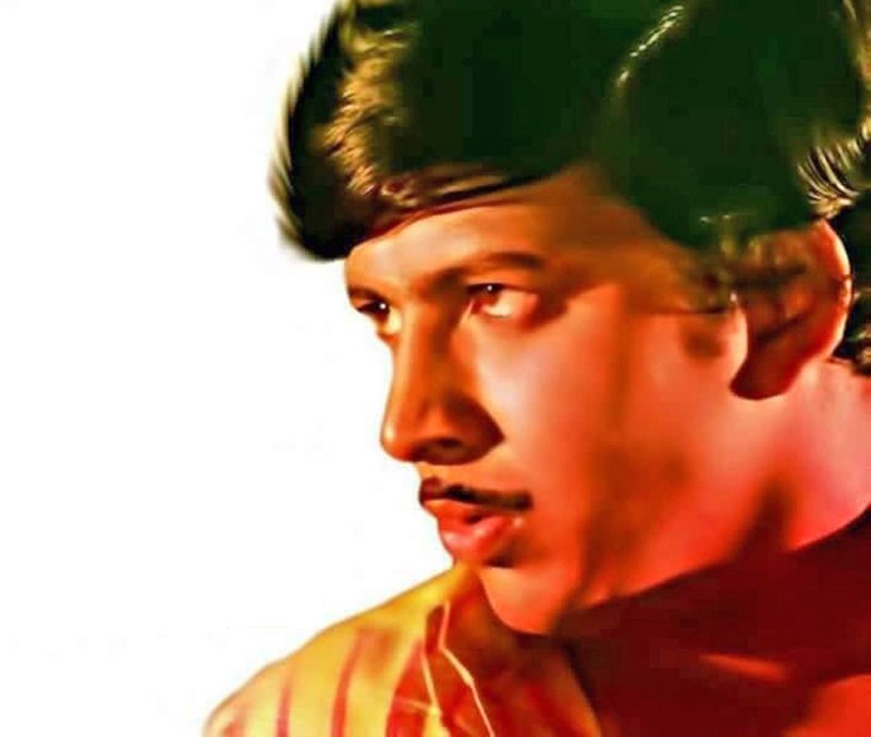 BabaNataraj's tweet photo. @KicchaSudeep Excellent. Understand the communication. What is expressed and what is implied. Vishnu fought against a big mafia throughout his life &amp; we the first gen fans of him &amp; others stood behind him. We need to assimilate his fighting spirit &amp; move. We will suggest. https://t.co/6ZV5eus76y