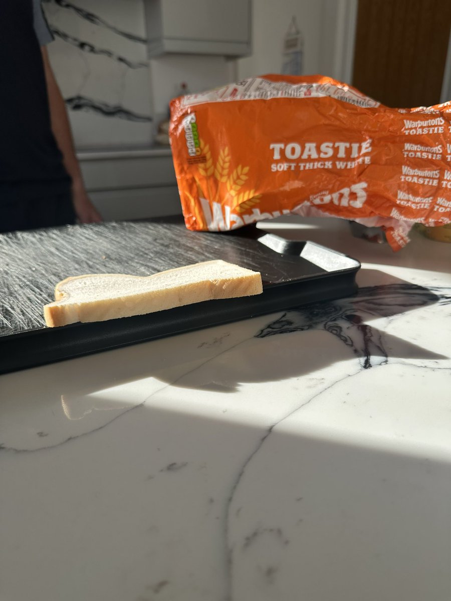 jojashodge's tweet photo. Time to change bread brand when your @Warburtons toastie is this thin 😱 https://t.co/3NKYMgZjWJ