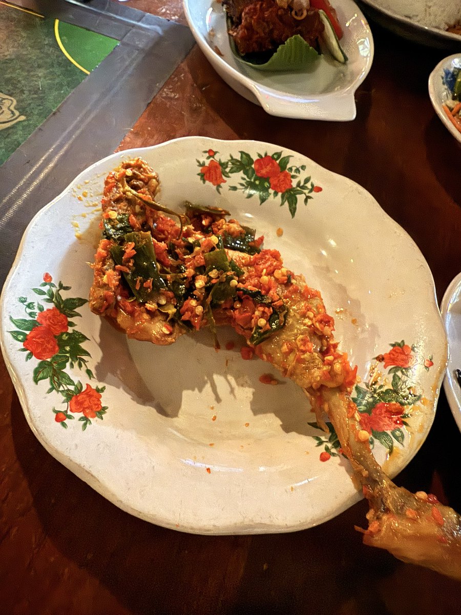 angahparty88's tweet photo. Warung MJS #Javanese #food
Very delicious and reasonable price.
Must try their “Ayam Setan”
#Jakarta https://t.co/F5u1Ispzvt