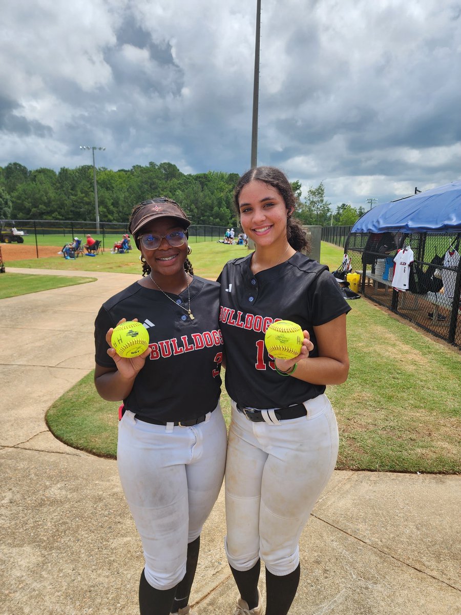 Harlem High Softball tweet media