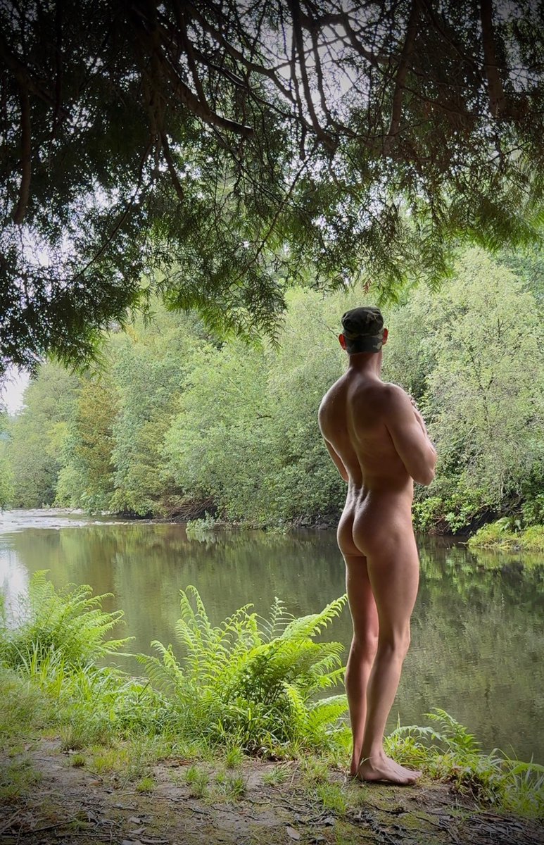 A little cooler at the moment but still warm enough to air dry after a dip. Compared to my winter dips, it’s positively tropical!😆

#nudist #skinnydip #wildswimming #bathingsuit #mybodymychoice #bodyfreedom #nudeinnature #artnude #nudephotogtaphy