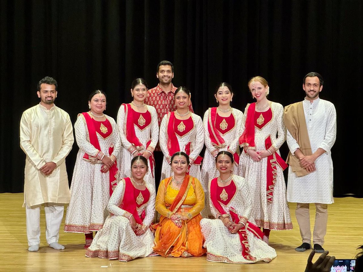 On the auspicious day of #Rakshabandhan &amp; ##ShravanPoornima, Aboli Art Studio lit up the Netherlands with its 1st Kathak performance - kudos on a spectacular show. 
Indian professionals from across the Netherlands &amp; a Dutch dancer shared the stage, celebrating heritage, unity,