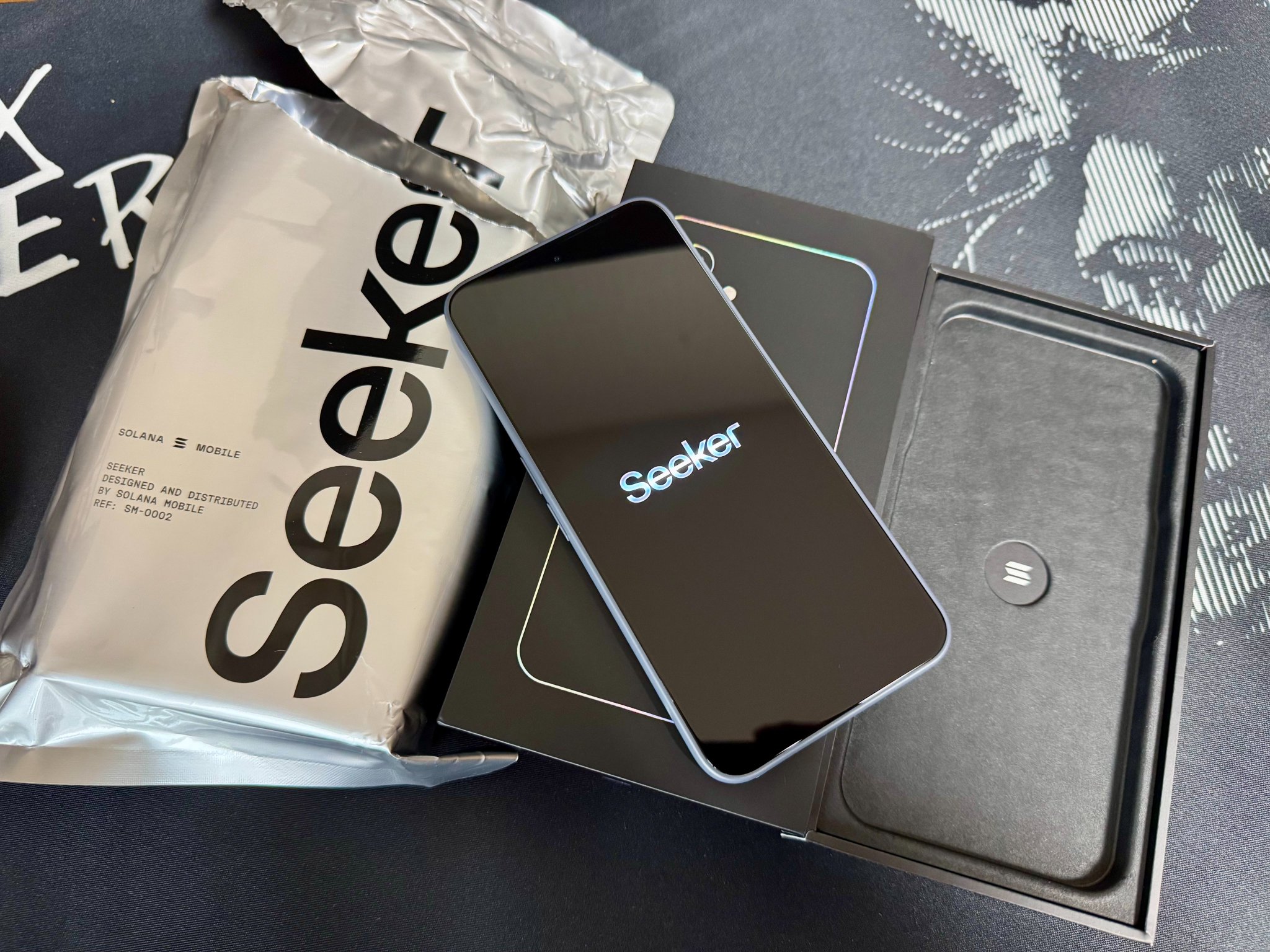 ソラナモバイル Seeker スマートフォン本体 NFT取得可能 ソラナモバイル、新型Androidスマホ「Seeker」とともに独自