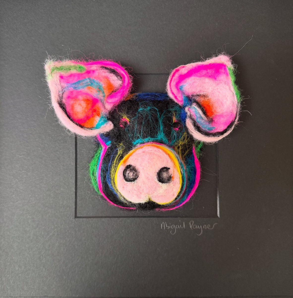 ‘Gateau’  

abigailrayner.co.uk/product/gateau

#colour #pig
