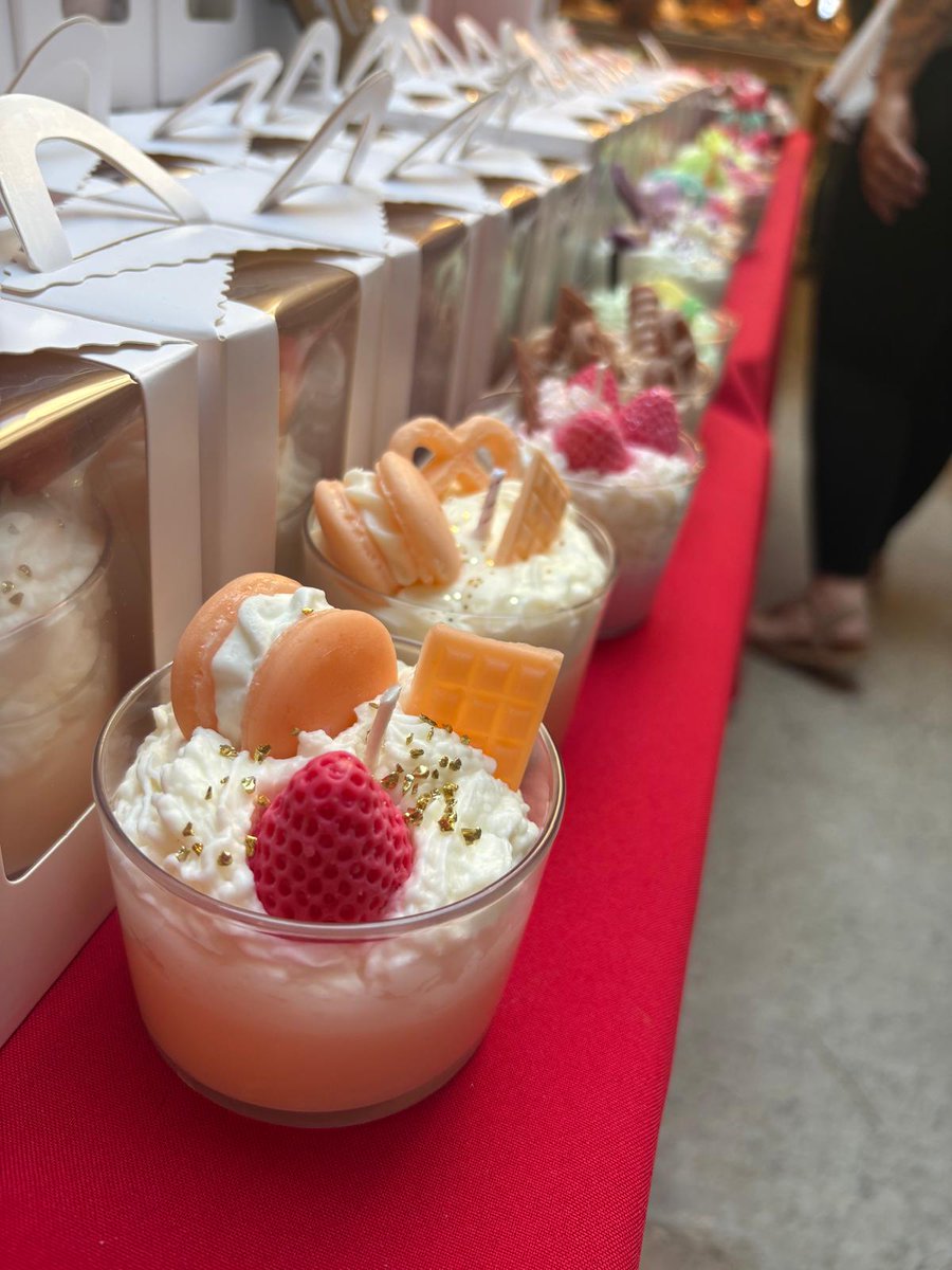 cc_urgell's tweet image. ✨ Durant aquests dies, Guimerà es converteix en una autèntica finestra al passat:
🛍️ Artesania
🎶 Actuacions musicals
⚔️ I moltes altres activitats que faran les delícies de grans i petits.

👏 Llarga vida al Mercat Medieval de #Guimerà!