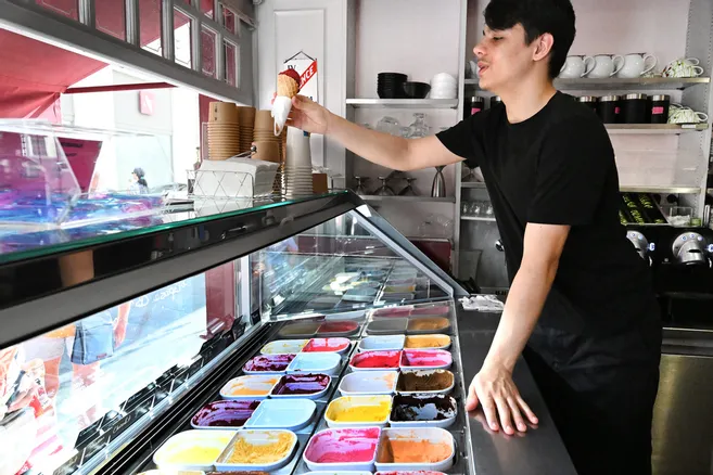 "Avec la glace, tout est possible" : goûtez à l'été chez B.Glacier ! larep.fr/orleans-45000/…