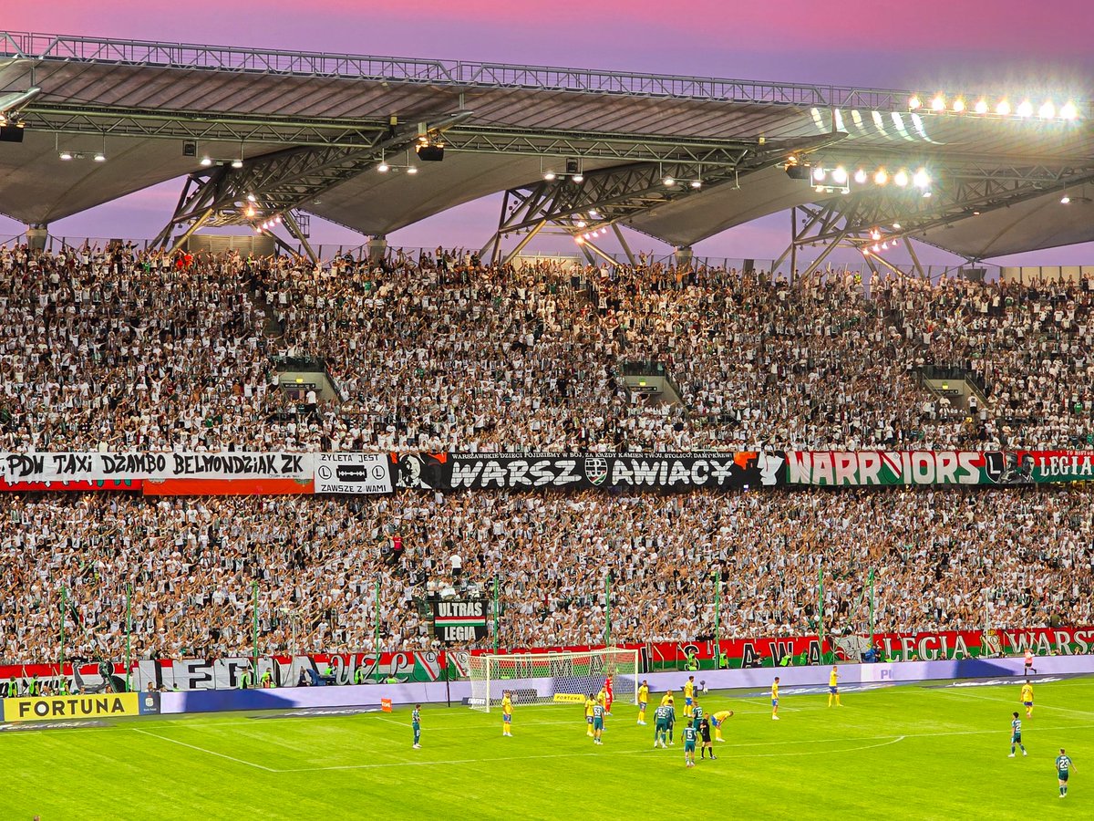 3.8.2025
Legia Warszawa 0-0 Arka Gdynia
Ekstraklasa🇵🇱⚽️ #lEGARK

Legia was beating head to wall against newly promoted Arka side who defended whole 90 minutes exemplary like from text book and with better composure in final third could have achieved even more.