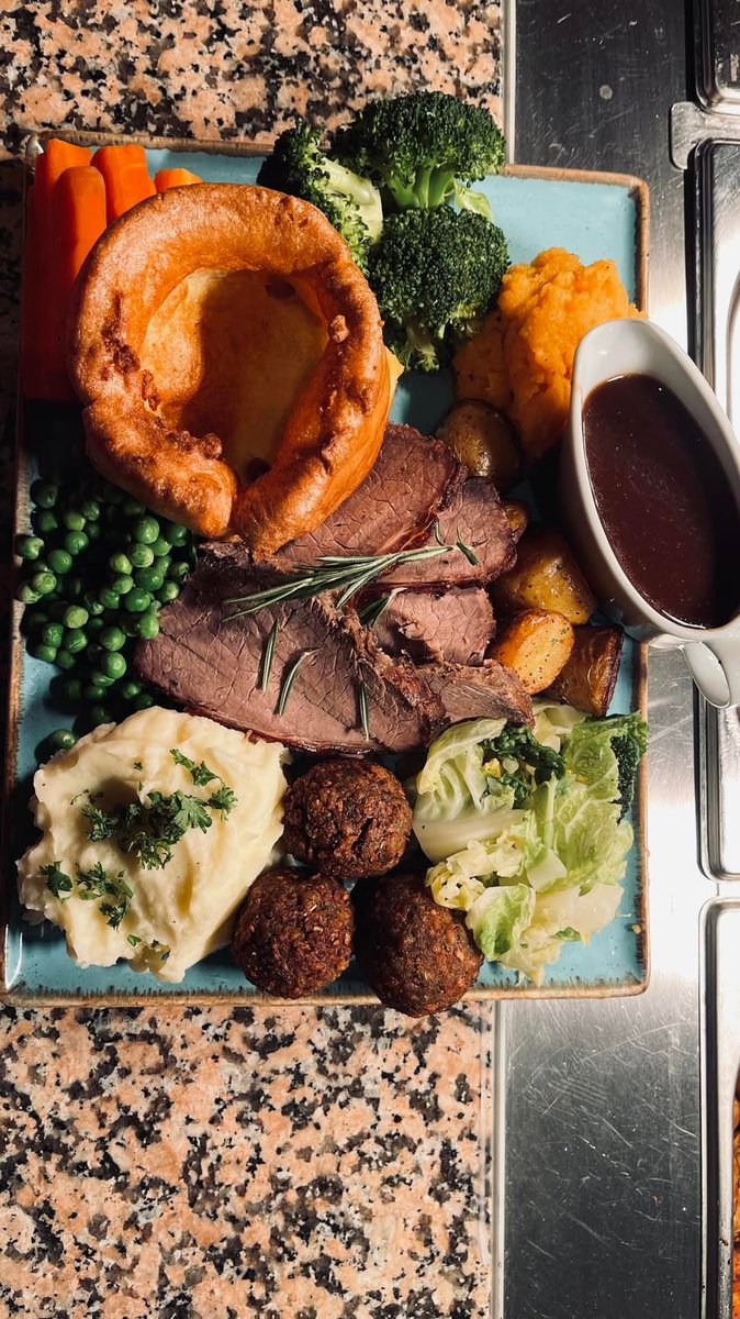 TrinitySqGH (@trinitysqgh) on Twitter photo Fancy giving the dishes a swerve today?  <a href="/sambuca/">sambuca</a> #SundayLunch Fancy giving the dishes a swerve today?  <a href="/sambuca/">sambuca</a> #SundayLunch