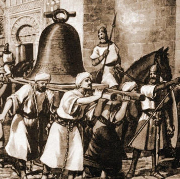 Tal día como hoy de 997, Las tropas de Almanzor, saquean la ciudad de Santiago de Compostela. Y se llevaron hasta las campanas, que serían recuperadas en Córdoba en 1236, por Fernando III. Bueno, fue recuperado el bronce, puesto que habían sido fundidas y convertidas en lámparas.