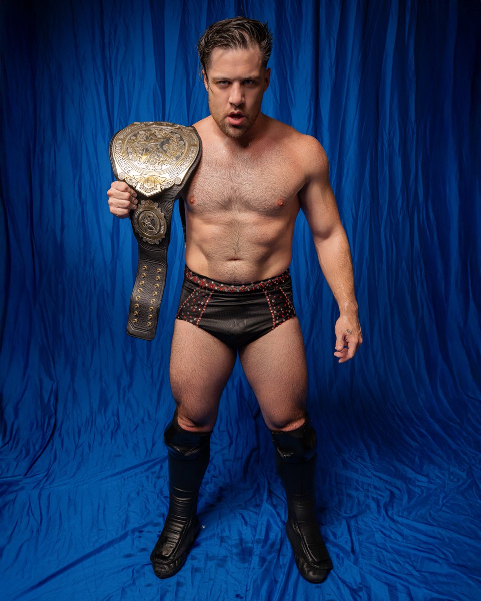 #ANDNEW AAW Heavyweight Champion 

TREVOR LEE

Defeated: Ren Jones
Event: Take No Prisoners
Location: Berwyn Eagles Club - Berwyn, IL
Date: 8/09/2025

📸: <a href="/KarlAlanMedia/">KarlAlanMedia</a> 

#AAWTNP 

<a href="/TrevorLeePro/">Trevor Lee</a>