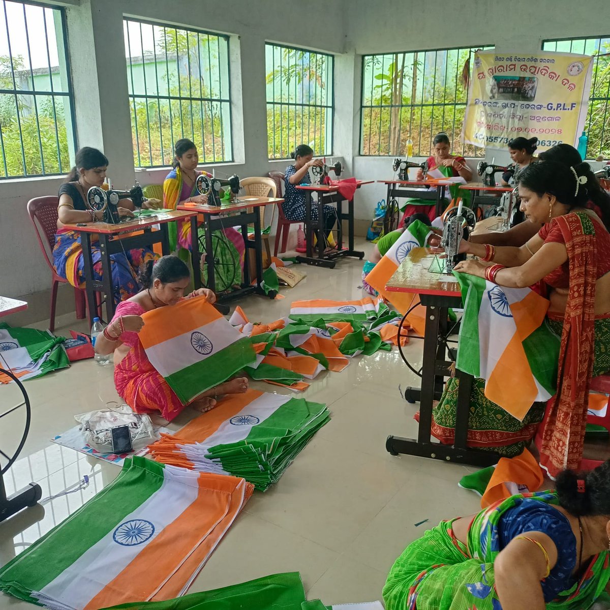 Women SHGs of Angul district proudly stitch the Tricolour for #HarGharTiranga — weaving threads of patriotism, empowerment, and nation-building. 🇮🇳✨
@ministryofculturegoi
<a href="/CMO_Odisha/">CMO Odisha</a>
<a href="/IPR_Odisha/">I & PR Department, Odisha</a>
#HarGharTiranga
#HGT2025
#AzadiKaAmritMahotsav