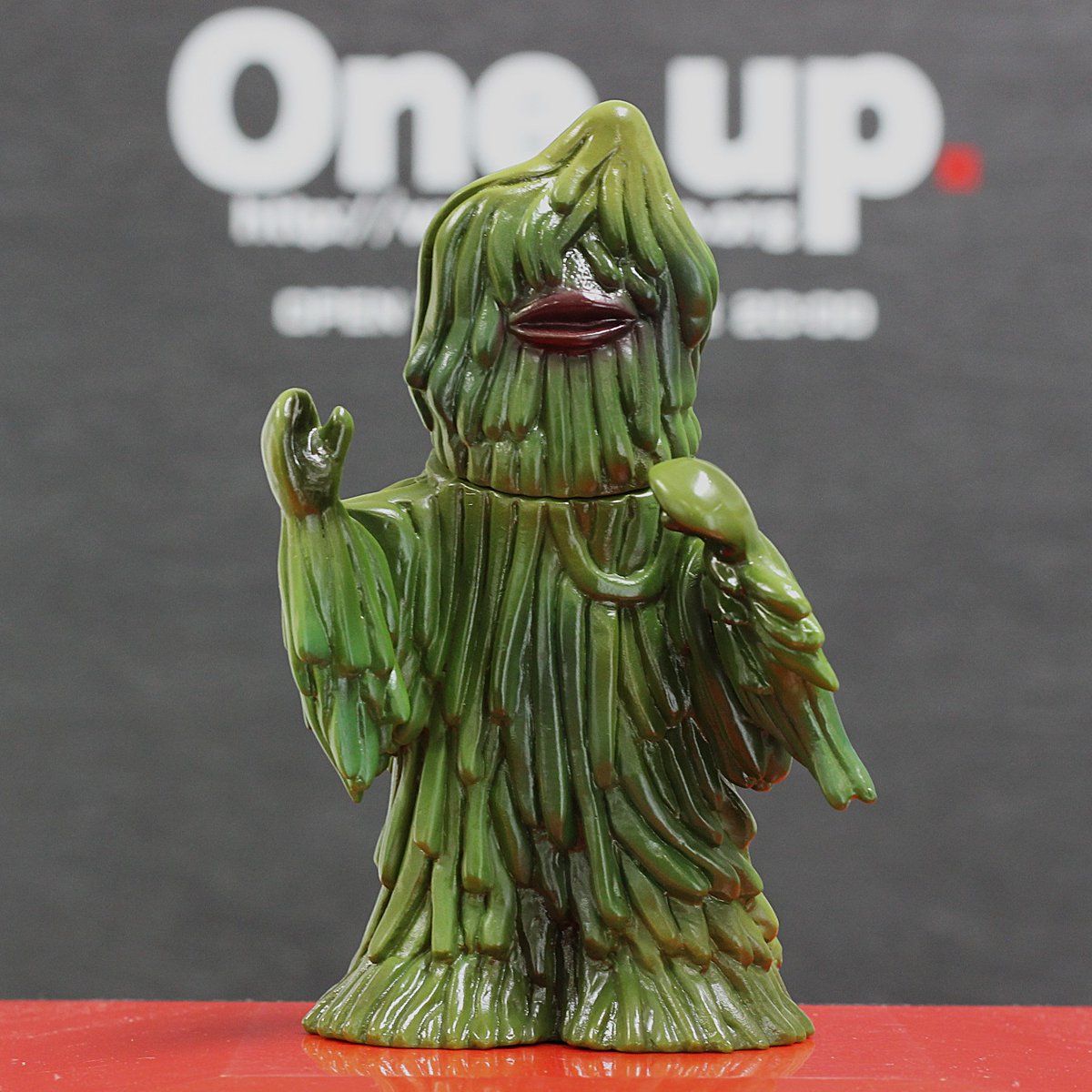 ジャミラ ソフビ 蓄光 グリーン彩色　新品未開封One up. 秋葉原店　初売り ジャミラ ソフビ 蓄光 グリーン彩色 新品未開封One up. 秋葉原店