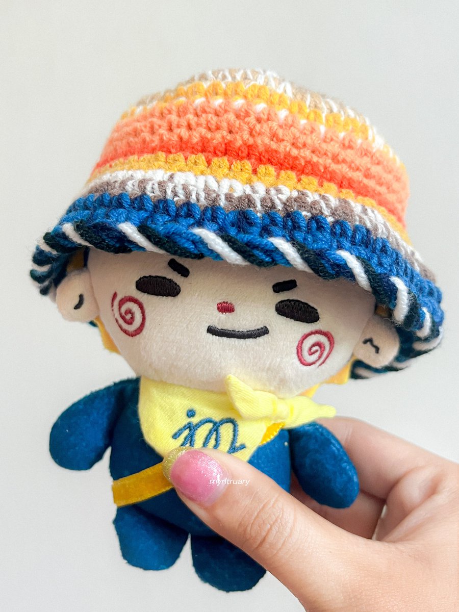 myntruary's tweet image. พออยู่บนหัวโม่น่ารักขึ้นอีกเป็นล้านเท่า😭😭😭
สั่งวันที่3เย็น ร้านส่งให้วันที่7 วันที่8ได้รับแล้ว ขอบคุณที่ช่วยเร่งให้ทันวันงานนะคับ ทั้งที่ไปสั่งช้ามากๆ🥹🙏🏻 ตรงบรีฟ เข้าใจความต้องการลูกค้าทุกอย่าง บรีฟขออะไรไป ร้านทำให้หมดตามที่ขอ แต่เรื่องลาย/สีเราไม่ได้บรีฟอะไรไปเลย…