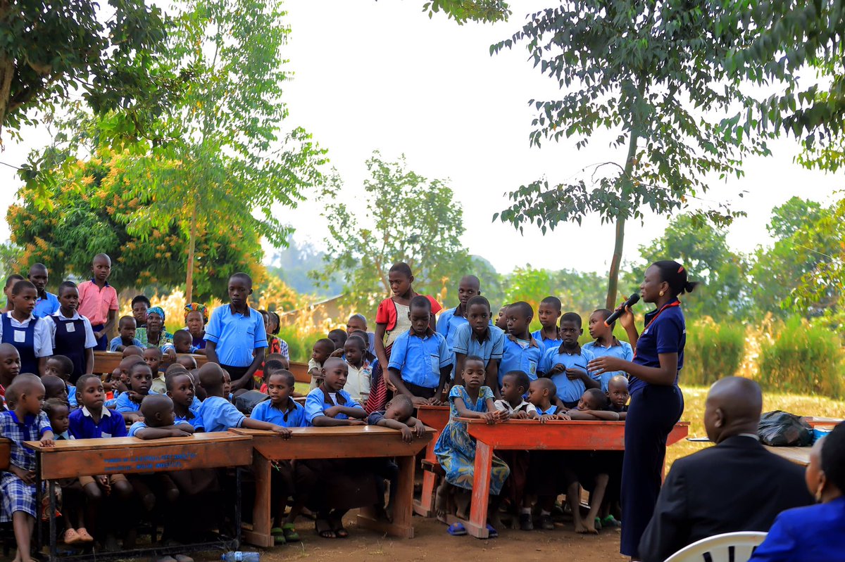 RotaractD9214's tweet photo. From empowering young girls with menstrual health education to engaging community leaders in real dialogue, every moment moved us closer to a stronger, healthier school environment. π±π
#UniteForGood
#UPLIFTProgram https://t.co/udwitFKgcu