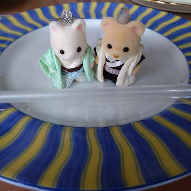 🐱「これが本日のしゅーがけんっ！」
🐻「ねぇ、これなんかめっちゃ長くない？」