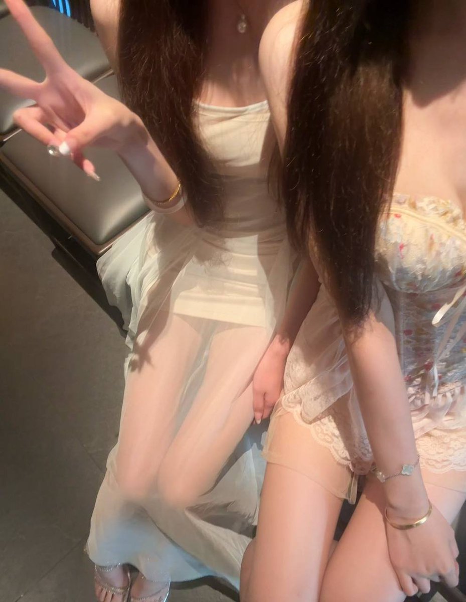 model_jjav's tweet photo. 从来没慌过，反正你会一直陪着我 https://t.co/QyGC1cFbpG