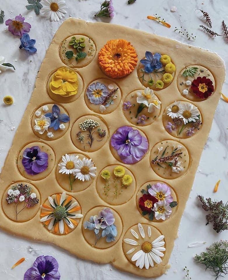 heart_jpg's tweet image. flower cookies