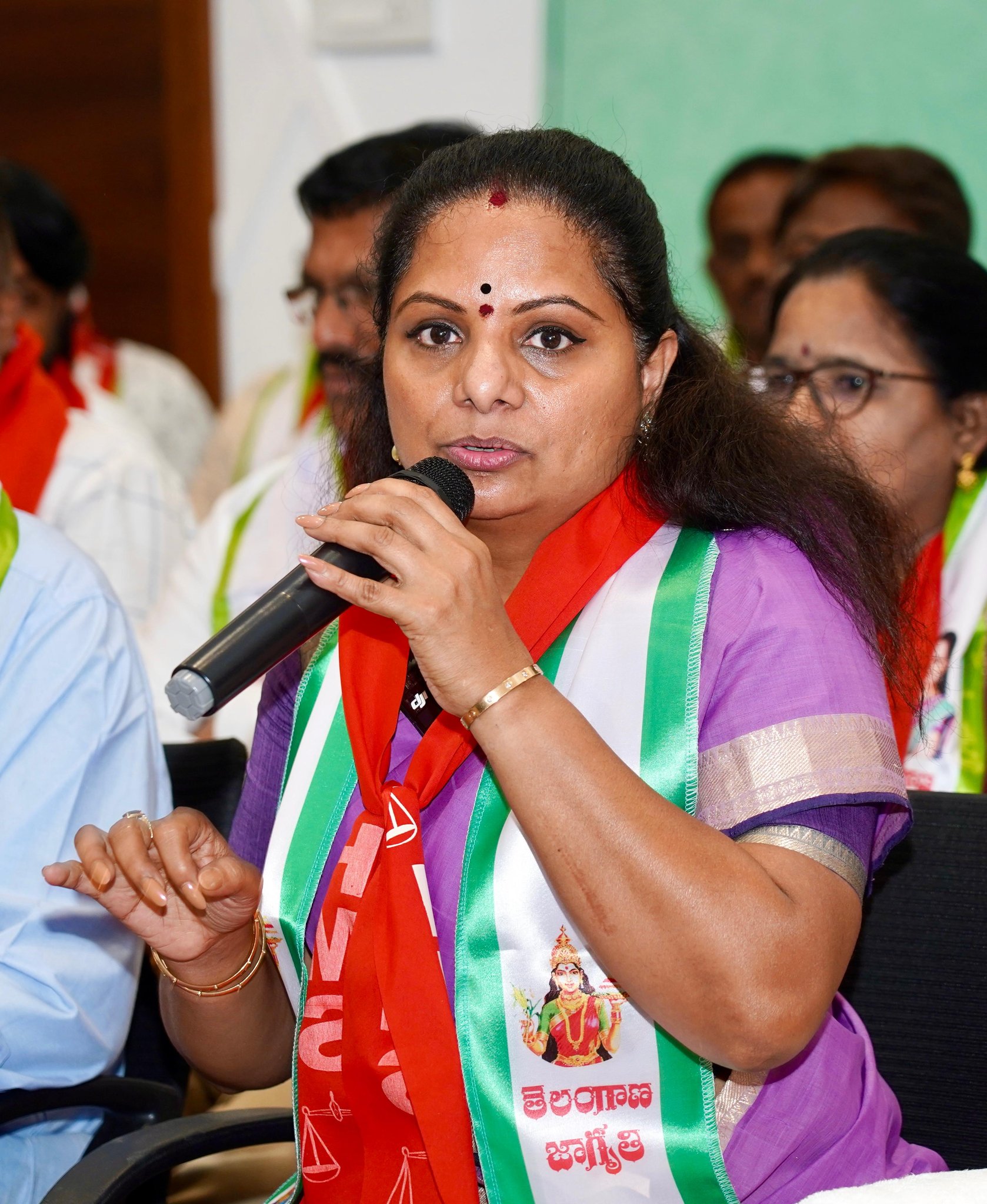brs mlc kavitha