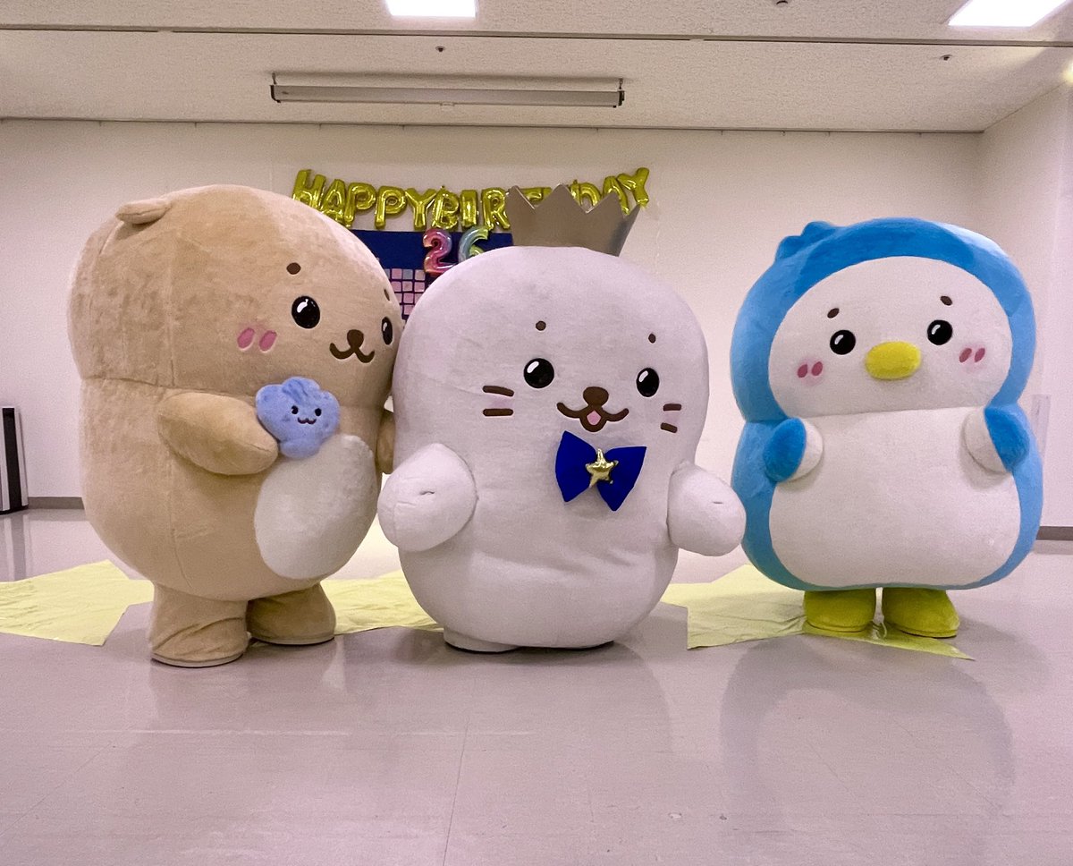 しろたんモニョモニョ座り
なかよしw