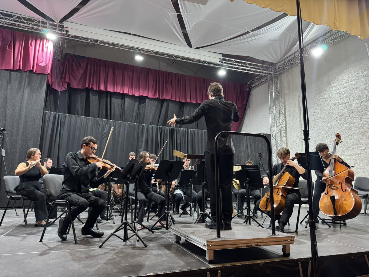 Imágenes del último día del 1er Curso de Dirección “José María Cervera Lloret” Villa de Alborache, últimos ensayos, entrega de diplomas y concierto final bajo la tutela de los profesores Cristóbal Soler y Pascual Cabanes. Gracias al Ayuntamiento y a la La Primitiva Alborache.