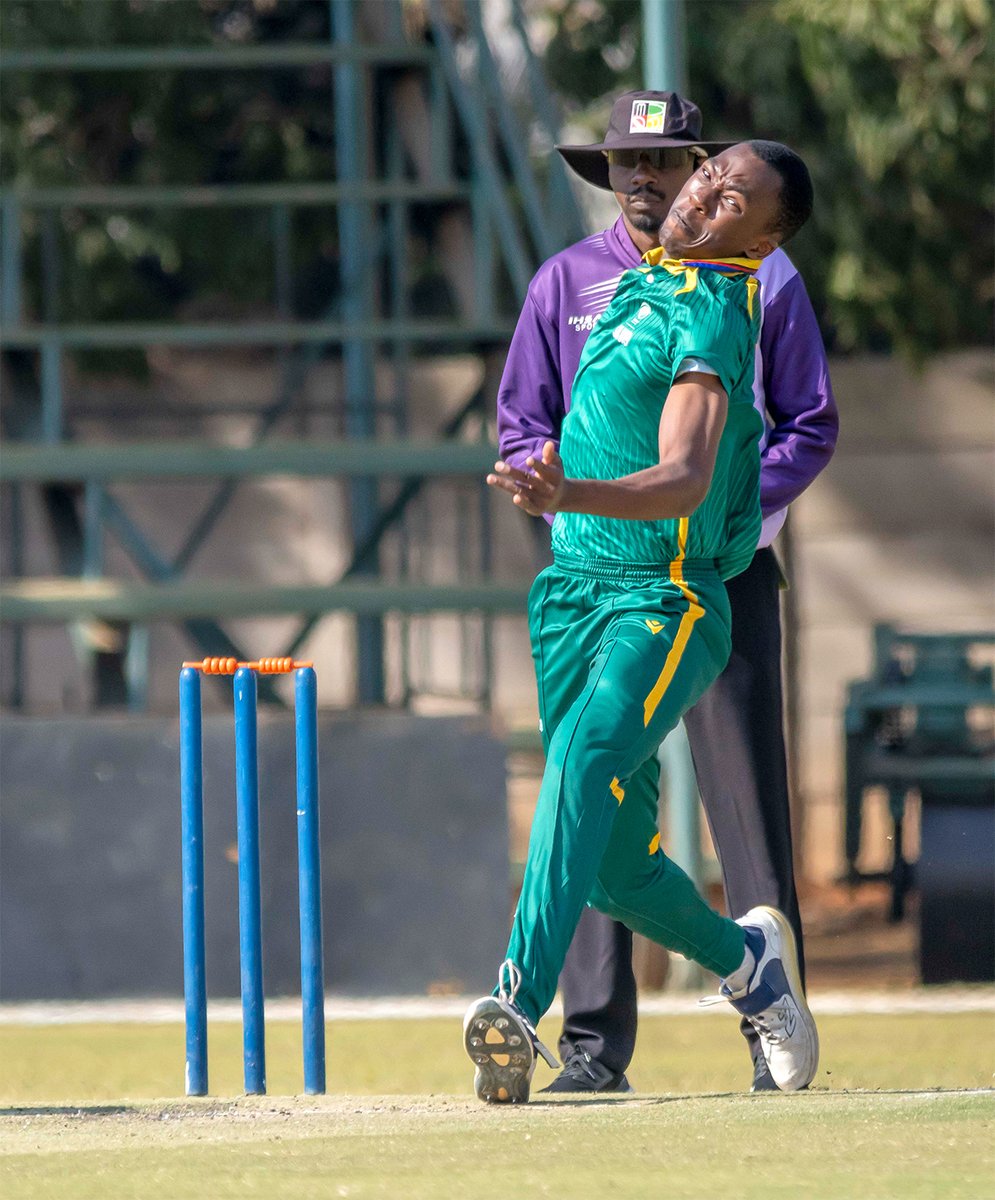 Bangladesh U19 are 50/2 after 15 overs

𝗪𝗔𝗧𝗖𝗛 𝗟𝗜𝗩𝗘: t.ly/w_skA 
Ball-by-ball 📝:t.ly/ziVUY

#ExperienceZimbabwe #U19TriSeries #BANvSA