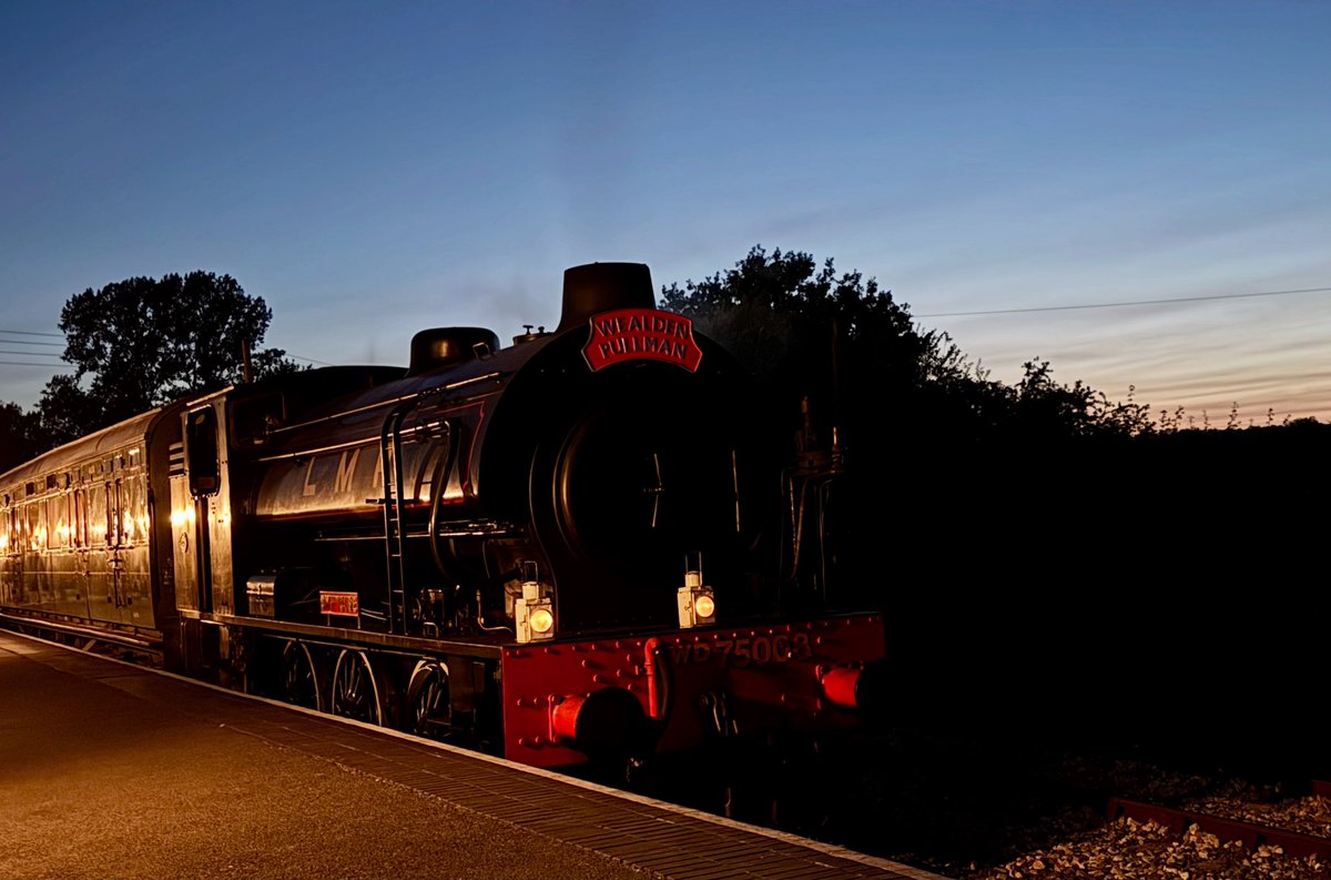 Beautiful evening for a steam through the Kent &amp; East Sussex countryside with the Wealden Pullman evening dining train
.
.
.
#steam #locomotive #driver #kent #eastsussex #railway #heritage #dining #countryside #bluehour #sunset