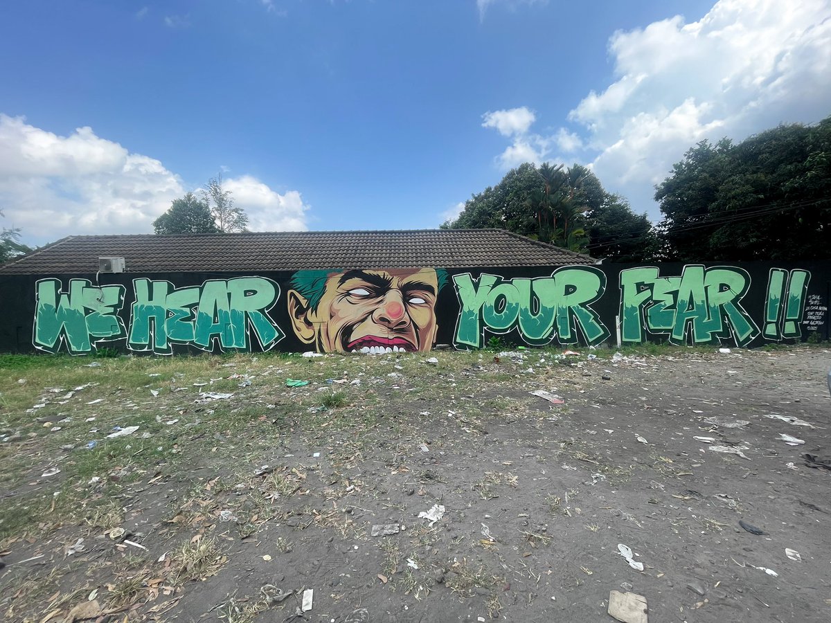 JakalTampil's tweet image. Jika satu tidak cukup, maka kami jadikan sepuluh, jika sepuluh masih kurang, kami datangkan seratus, jika seratus masih lemah, kami hadirkan seribu!

Bayang-bayang itu akan terus menghantuimu. Dan kami mendengarnya