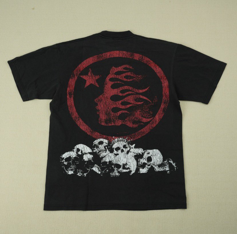 Mia2cray's tweet photo. My brother is selling this hellstar shirt it’s size XL he said $30 for it😛 https://t.co/14vKEEkQhF