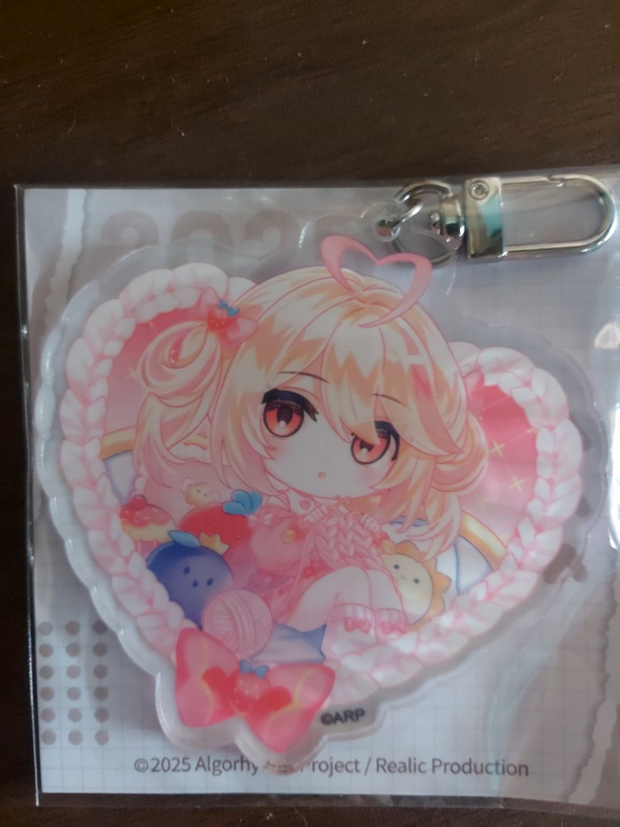 วายร้ายสุดขี้โม้ก็มาถึงแล้วมองหันขวาก็ขี้โม้มองหันซ้ายก็ขี้โม้ ดูรวมๆแล้วน่ารักมากครับ 😘
#ลูกสมุนของวายร้าย