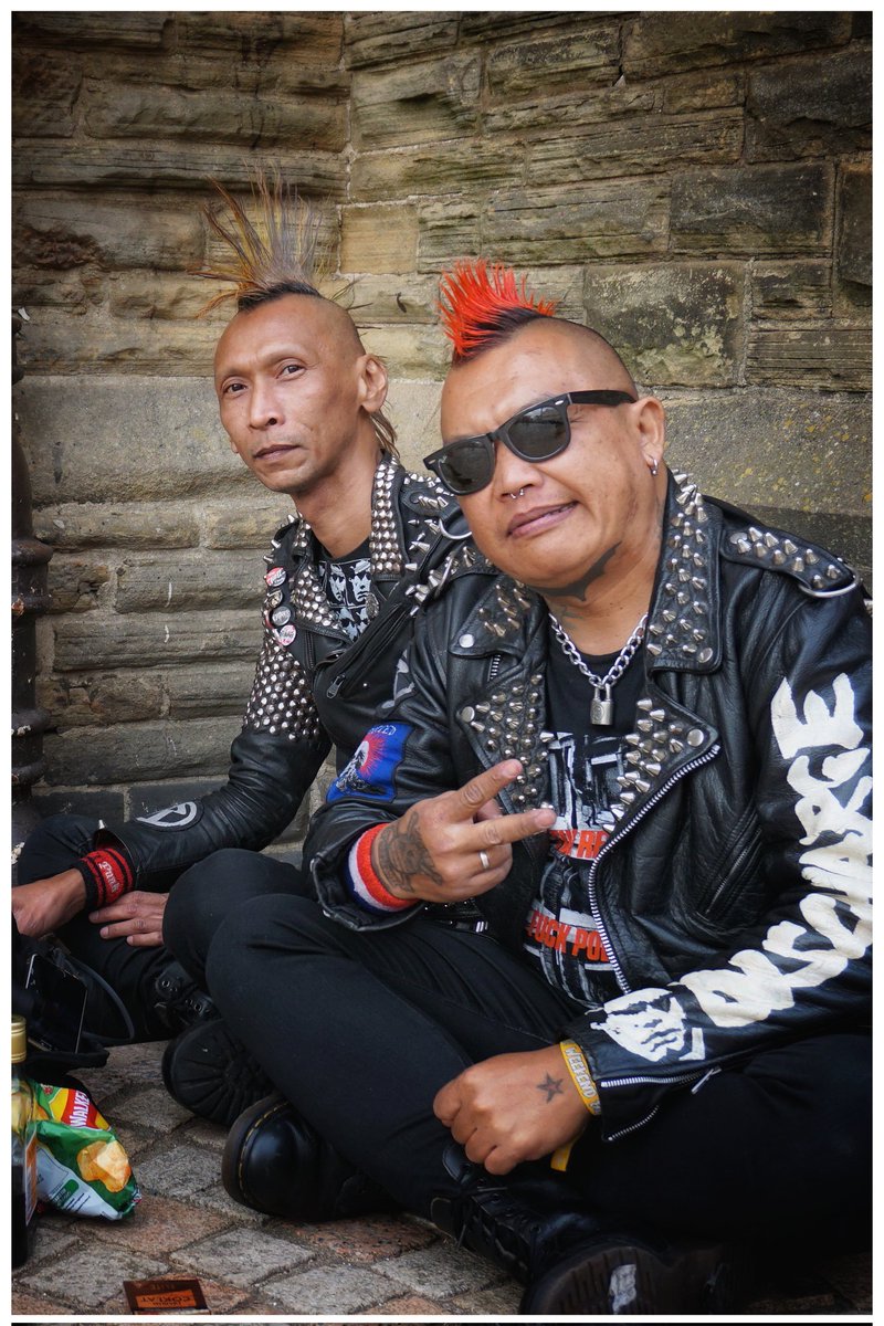 Aaron Whiteside (@aaronsidewhite) on Twitter photo Here come the riot squad
They're closing in
Guns and riot shields
And gas grenades
They see us standing there
All in a line
Black and white unite
Confrontations high
Oh, oh, we want a riot
Riot - UK Subs 1997
<a href="/Gallery365photo/">Gallery365photo</a>
#Gallery365in2025
#Gallery365in2025SundayMusic Here come the riot squad
They're closing in
Guns and riot shields
And gas grenades
They see us standing there
All in a line
Black and white unite
Confrontations high
Oh, oh, we want a riot
Riot - UK Subs 1997
<a href="/Gallery365photo/">Gallery365photo</a>
#Gallery365in2025
#Gallery365in2025SundayMusic
