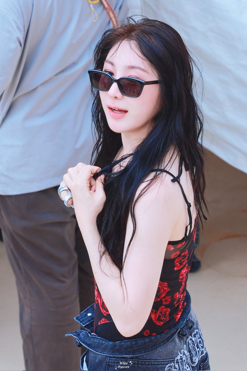 250809 OCEAN WORLD C.F

1000% COOL GIRL 🌊👧

#LEECHAEYEON #이채연 #오션월드
#OOCEAN_WORLD #여니왔어요