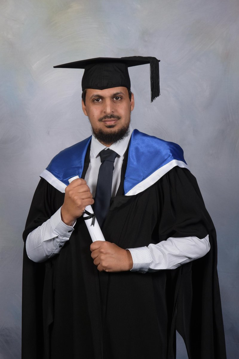Alharbi_Abz's tweet photo. الحمدلله الذي بنعمته تتم الصالحات، تم حصولي على درجة الماجستير في تقنية المعلومات تخصص أمن سيبراني وشبكات من جامعة QUT  الأسترالية، تجربة رائعة مليئة بالخبرات والإنجازات العلمية. 
حصلت خلالها على تكريم من الجامعة أربعة مرات على التوالي، للتفوق العلمي ، وجائزة التميز البحثي. https://t.co/HQlAMvOaJk