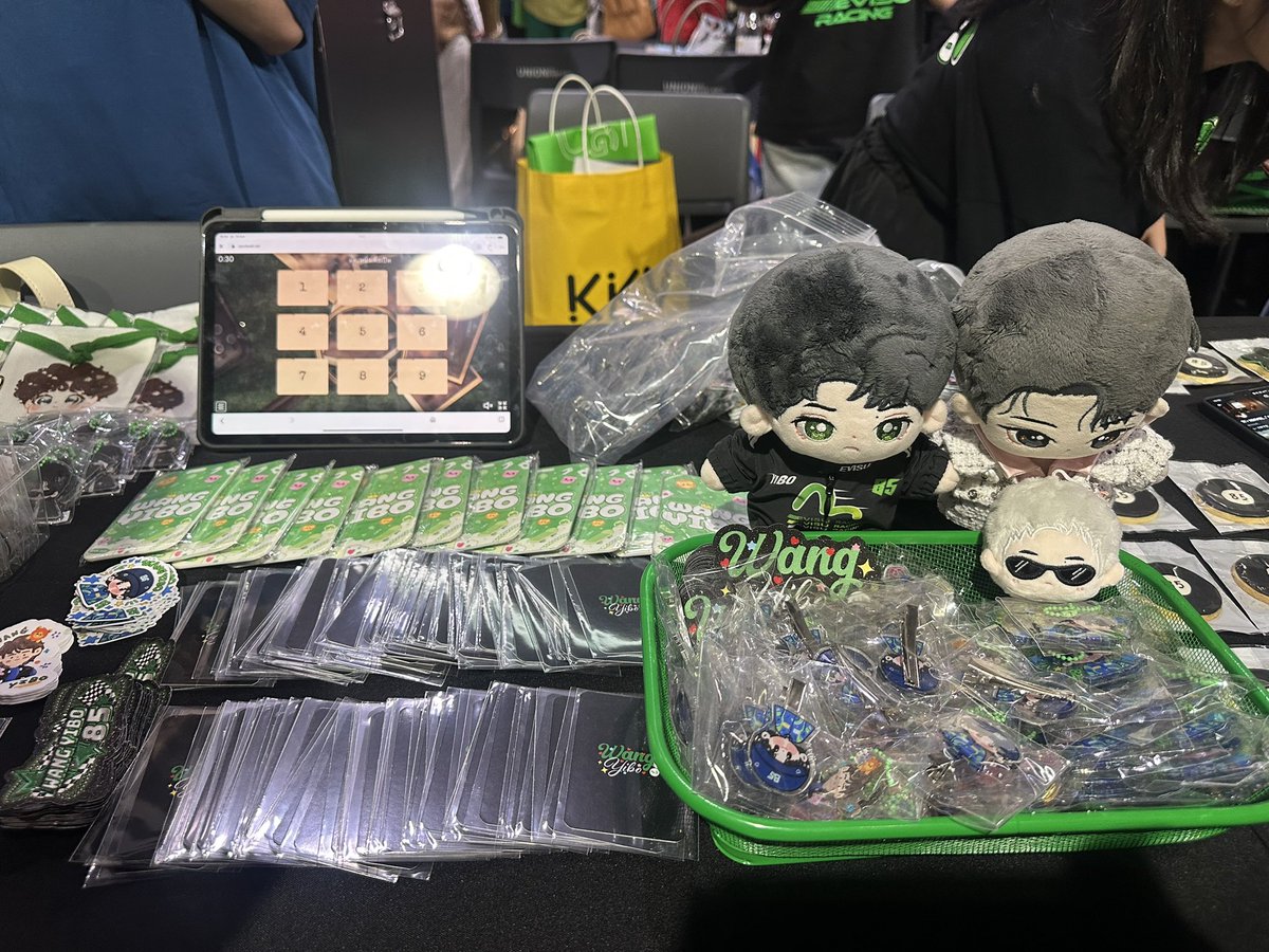 มาละค้าบบ มาสุ่มมกันนน💚💚💚

มีของซัพ 2 ชิ้น รับการ์ดโฮเดอร์เลยคับบ🫧🤲🏻

 รีต้นทวิตนะคับบ✨

#WYBPEAKofPASSION  
#UnionMallxWYBthFans2025