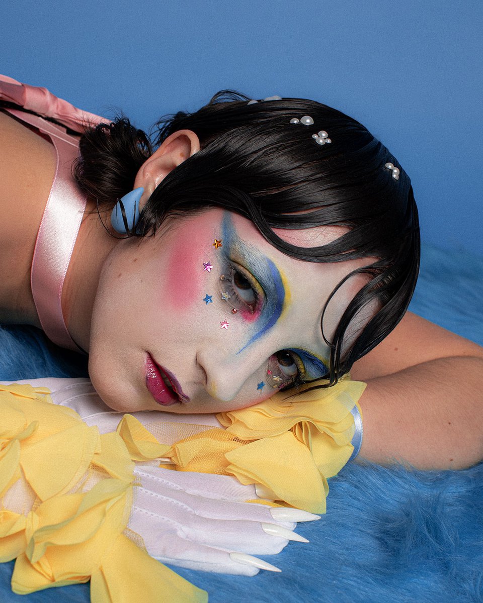 KALTBLUT Magazine (@kaltblutmag) on Twitter photo Wandering Pleasure
A KALTBLUT exclusive editorial. Production and styling by Valentina Espinosa. Photography by Mica Berrios. The model is Antonia Bianchi. Make up by Belén Blanco....  kaltblut-magazine.com/wandering-plea… Wandering Pleasure
A KALTBLUT exclusive editorial. Production and styling by Valentina Espinosa. Photography by Mica Berrios. The model is Antonia Bianchi. Make up by Belén Blanco....  kaltblut-magazine.com/wandering-plea…