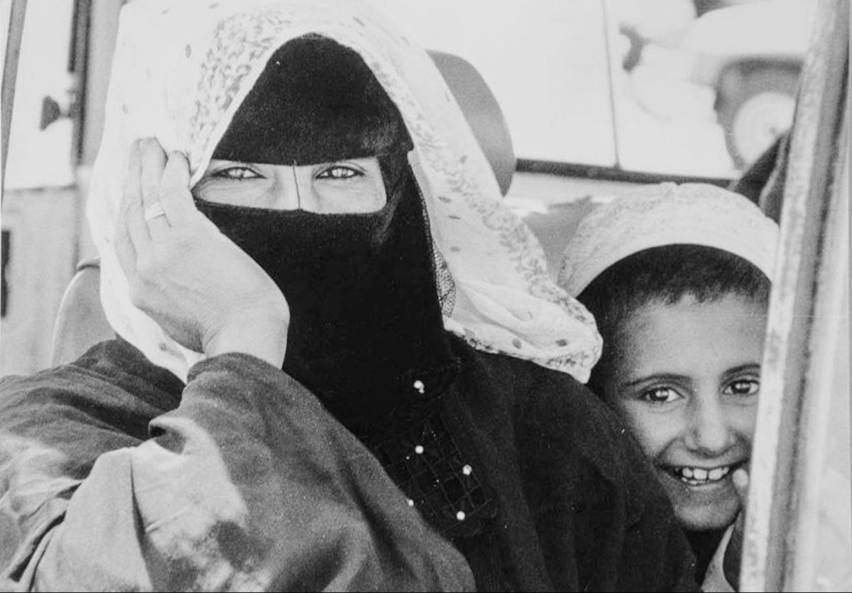 ترى المنصب العالي ليا مسكوه ضعيف
مثل بنت شيخن  زوجوها  ولد ضفعه

انشهد ماكذب👌🏻